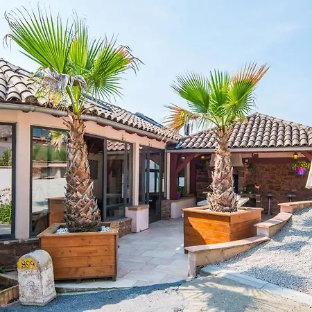 Casa de Férias Les Roses D'angelina - Superbe Maison Avec Piscine *