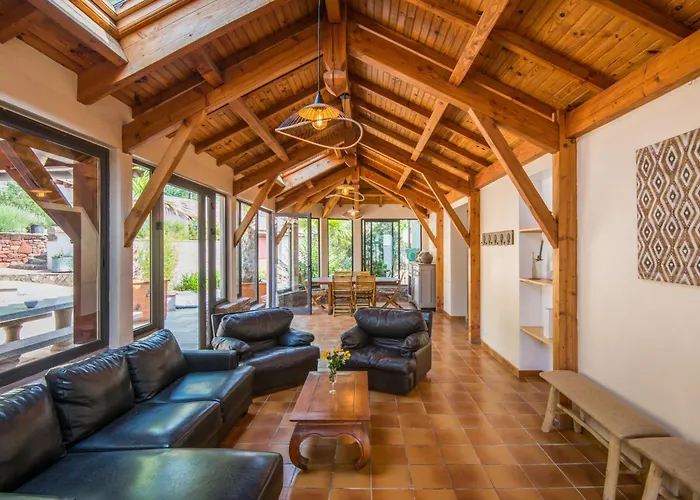 Les Roses D'angelina - Superbe Maison Avec Piscine Montlaur (Aveyron)