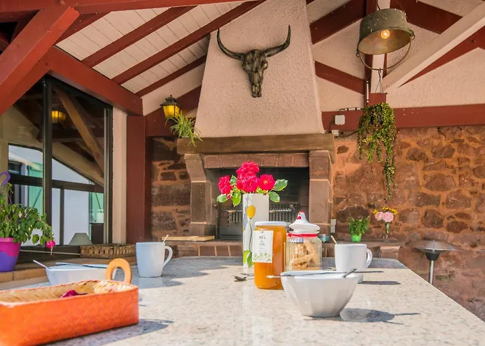 Les Roses D'angelina - Superbe Maison Avec Piscine Dom wakacyjny